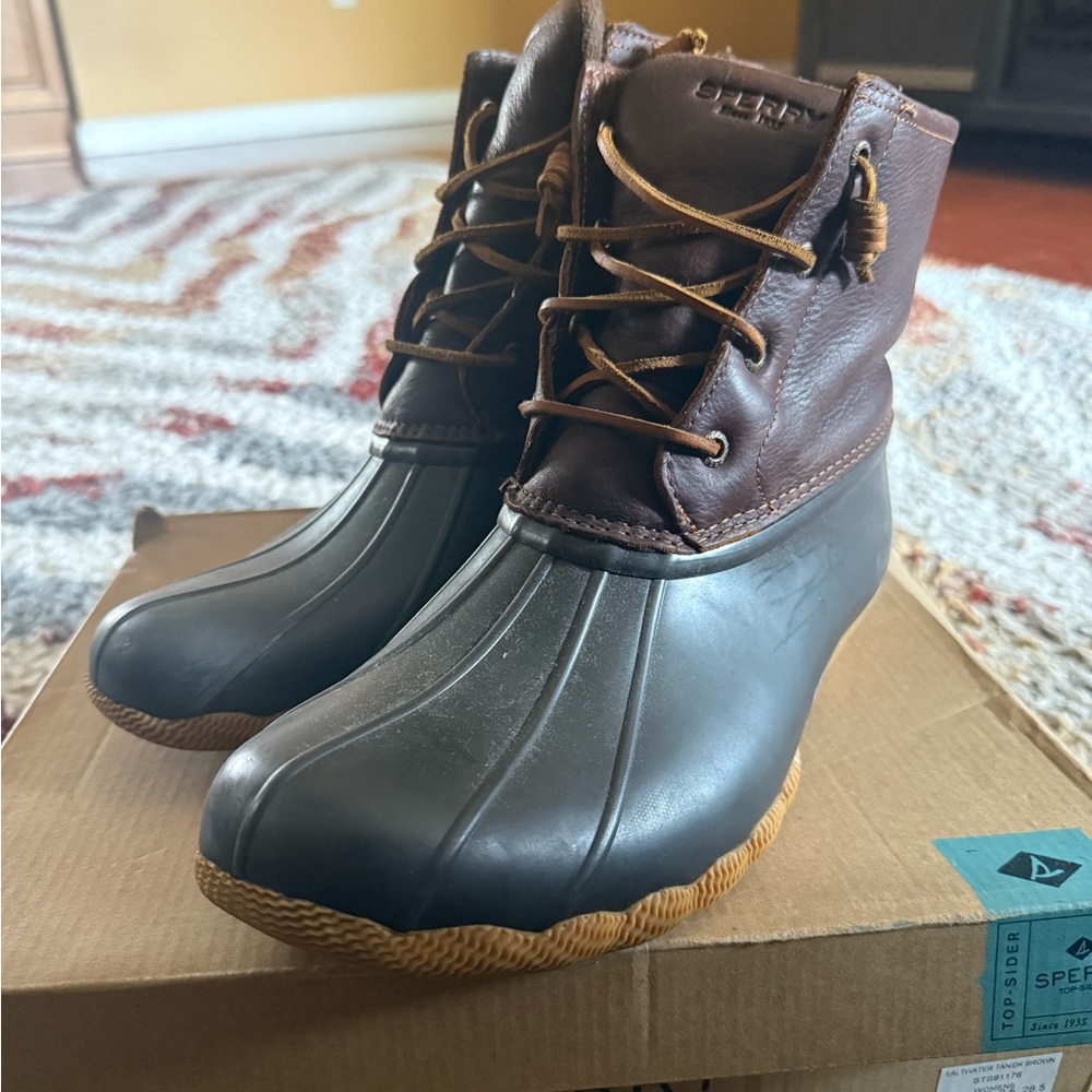 Sperry Women's Dark Brown and Tan Rain Boots